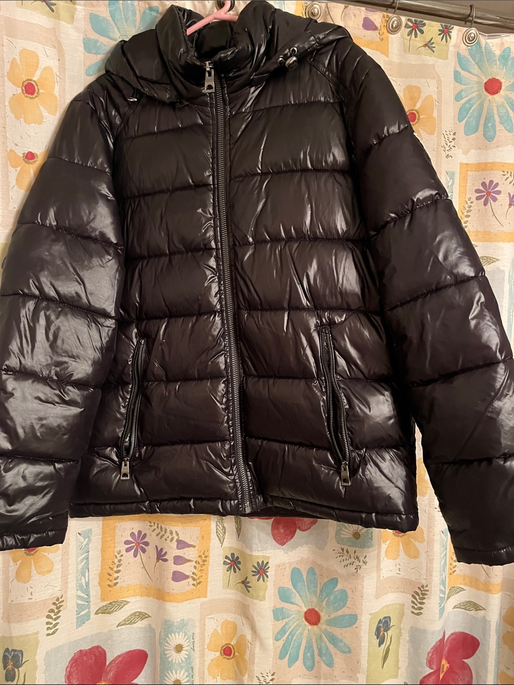 Guess men’s  Black Quilted Puffer Jacket with Hood